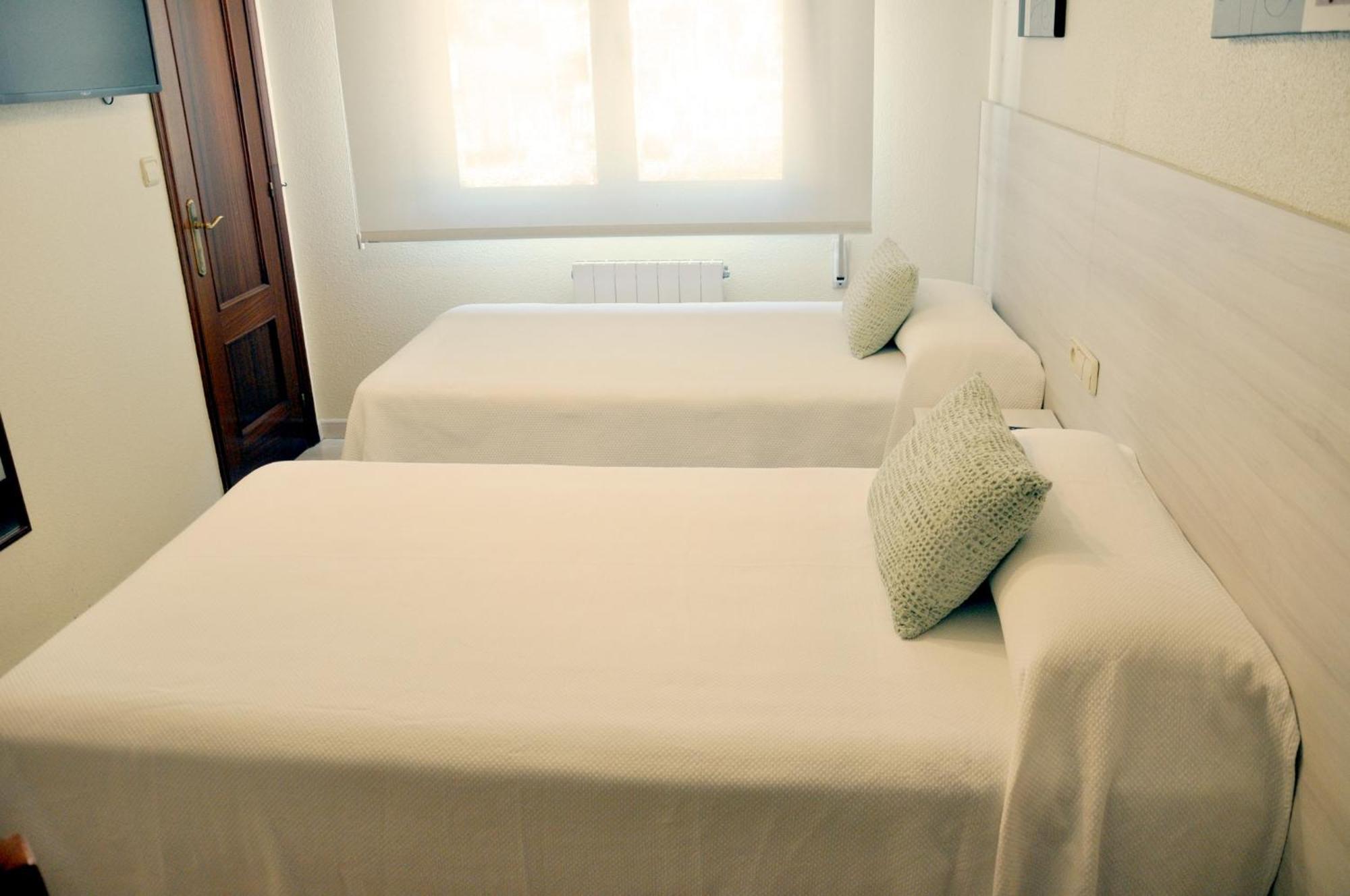 Hostal Paz Gondomar Exterior photo